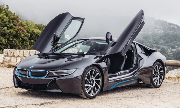 BMW i8